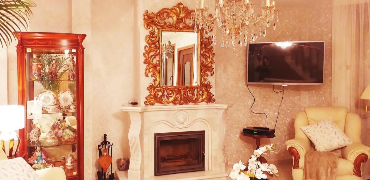 فيلا Casa Victoria Garden Con Jacuzzi Y Piscina كالداس دي ريس المظهر الخارجي الصورة