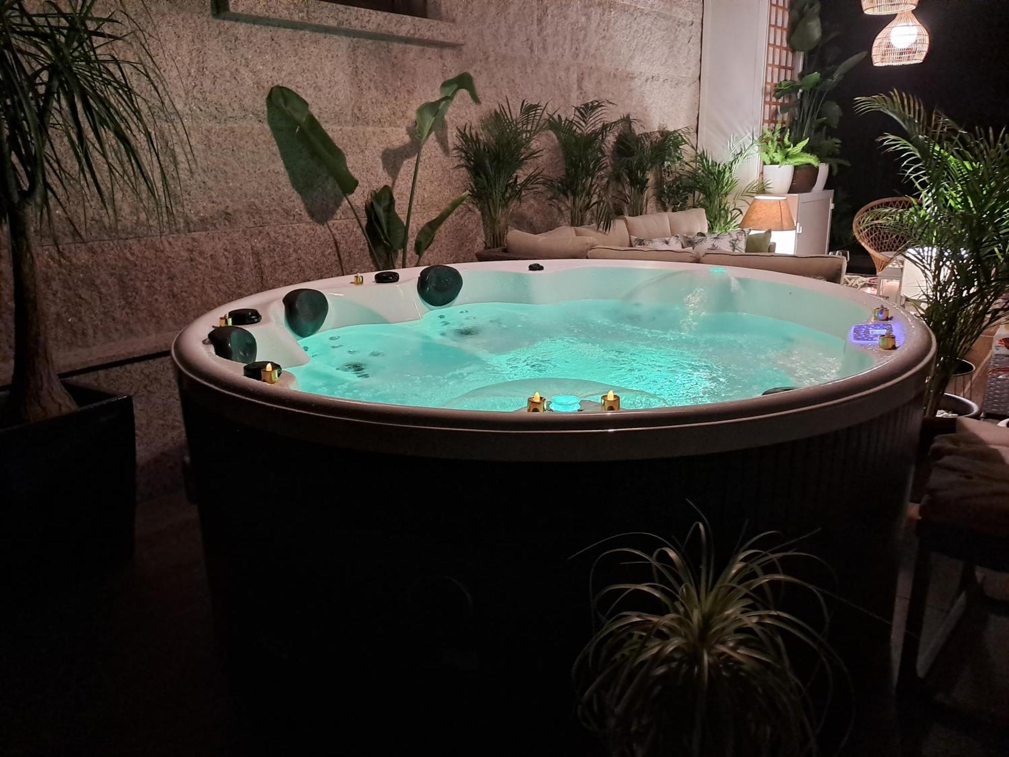 فيلا Casa Victoria Garden Con Jacuzzi Y Piscina كالداس دي ريس المظهر الخارجي الصورة