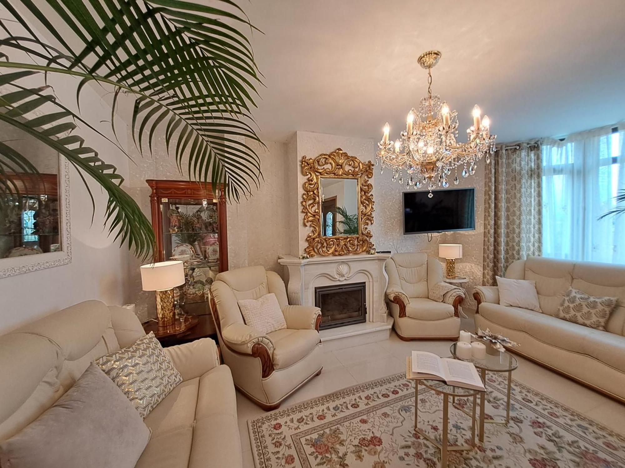فيلا Casa Victoria Garden Con Jacuzzi Y Piscina كالداس دي ريس المظهر الخارجي الصورة
